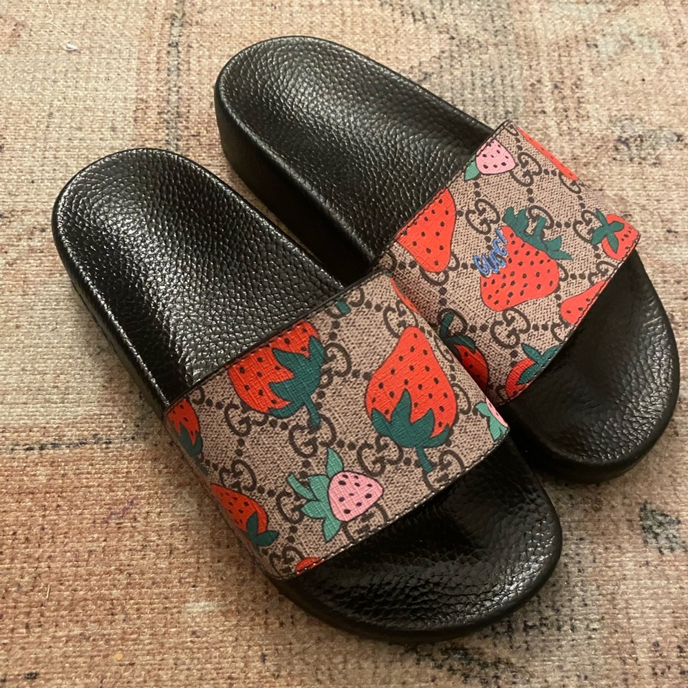 Gucci strawberry slides